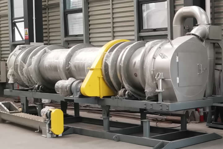 金屬污泥烘干機可以將金屬污泥再加工處理再利用，具有良好的社會經(jīng)濟環(huán)境效益。