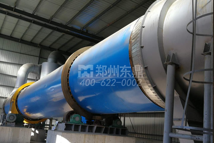 煤炭烘干機(jī)產(chǎn)品適用于煤泥、浮選尾煤、混煤、壓濾尾煤、末精煤、中煤、或精礦粉物料以及內(nèi)水高、燃點(diǎn)低、揮發(fā)分高的低階褐煤、蒙煤等物料的熱力脫水。